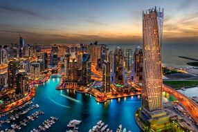 Фотообои Башня на искусственном острове Дубая
